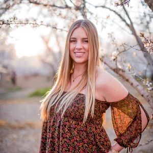 Meet your Posher, Madelyn